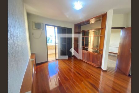 Casa para alugar com 3 quartos, 350m² em Osvaldo Rezende, Uberlândia