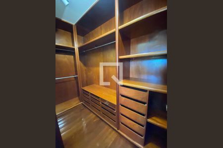 Casa para alugar com 3 quartos, 350m² em Osvaldo Rezende, Uberlândia