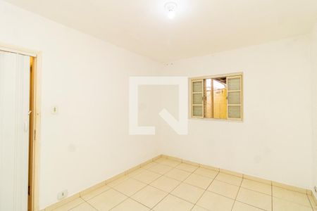 Quarto 2 de casa para alugar com 2 quartos, 100m² em Vila Medeiros, São Paulo