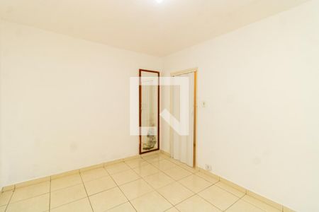 Quarto 2 de casa para alugar com 2 quartos, 100m² em Vila Medeiros, São Paulo