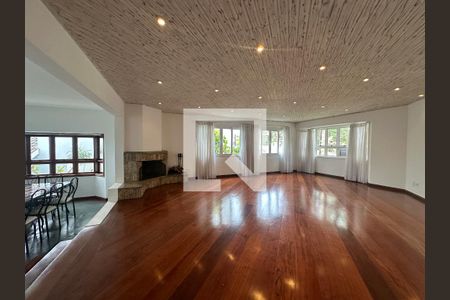 Sala de casa de condomínio para alugar com 4 quartos, 375m² em Morada dos Pássaros, Barueri