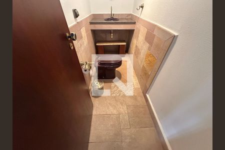 Lavabo de casa de condomínio para alugar com 4 quartos, 375m² em Morada dos Pássaros, Barueri