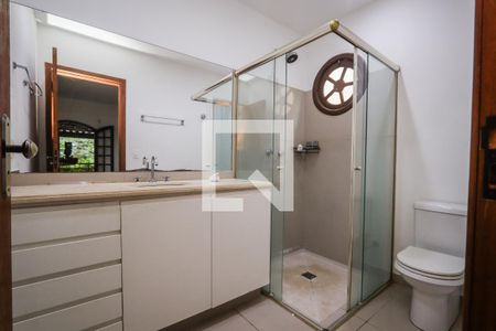 Banheiro da Suite de casa para alugar com 2 quartos, 125m² em Jardim Salete, Taboão da Serra