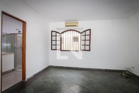 Suite de casa para alugar com 2 quartos, 125m² em Jardim Salete, Taboão da Serra