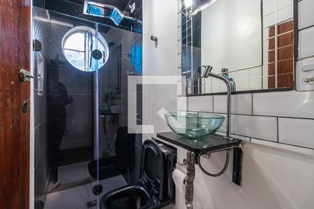 Banheiro Social de casa para alugar com 4 quartos, 125m² em Jardim dos Camargos, Barueri