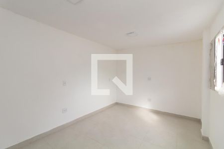 Quarto 2 de casa para alugar com 2 quartos, 75m² em Vila Carolina, São Paulo