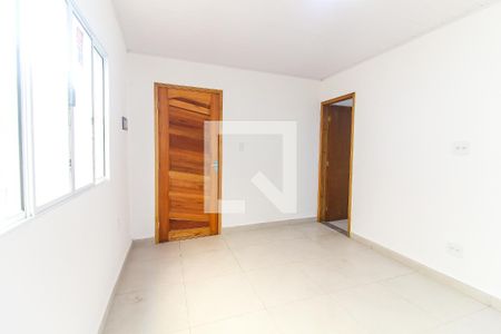 Sala de casa para alugar com 2 quartos, 75m² em Vila Carolina, São Paulo