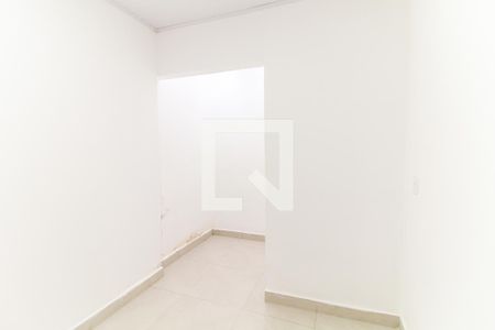 Quarto 2 de casa para alugar com 2 quartos, 75m² em Vila Carolina, São Paulo