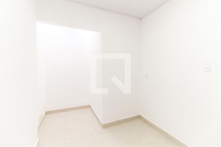 Quarto 2 de casa para alugar com 2 quartos, 75m² em Vila Carolina, São Paulo
