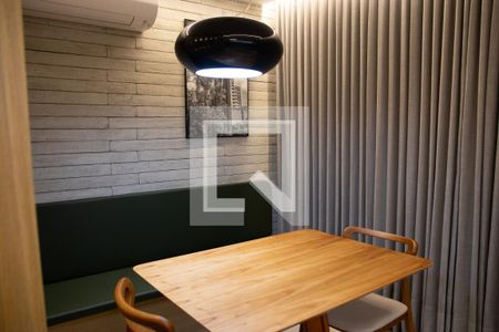 Sala de apartamento para alugar com 2 quartos, 75m² em Setor Bueno, Goiânia