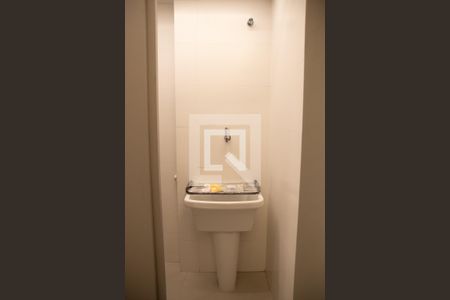 Cozinha e Área de Serviço de apartamento para alugar com 2 quartos, 75m² em Setor Bueno, Goiânia