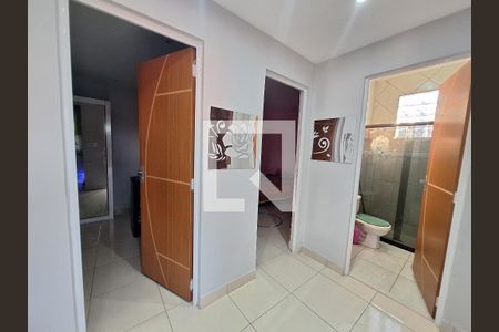 Corredor de casa para alugar com 3 quartos, 180m² em Pilar, Duque de Caxias