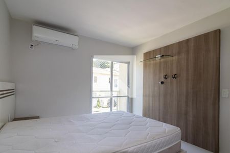 Suite de casa de condomínio à venda com 4 quartos, 206m² em Parque Taquaral, Campinas