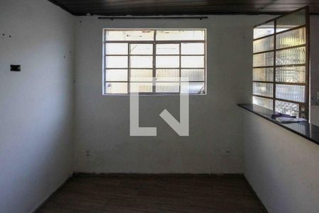 Sala de casa à venda com 5 quartos, 252m² em Vila Bancaria, São Paulo