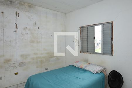 Quarto 2 de casa à venda com 3 quartos, 200m² em Vila Carmosina, São Paulo