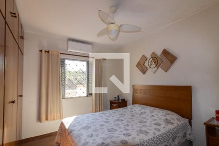 Suite de casa à venda com 4 quartos, 250m² em Jardim Santa Genebra, Campinas