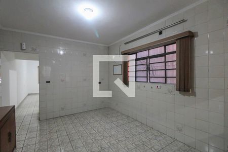 Casa para alugar com 4 quartos, 125m² em Vila Renato (zona Leste), São Paulo