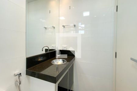 Banheiro da Suíte de apartamento à venda com 1 quarto, 42m² em Colégio Batista, Belo Horizonte