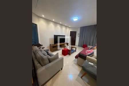 Casa à venda com 4 quartos, 192m² em Vila Camilópolis, Santo André