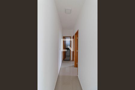 Corredor de apartamento para alugar com 2 quartos, 41m² em Itaquera, São Paulo