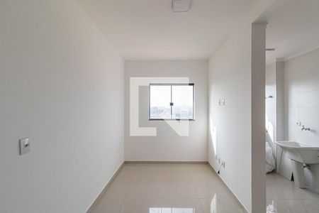 Sala/Cozinha/Área de Serviço  de apartamento para alugar com 2 quartos, 41m² em Itaquera, São Paulo
