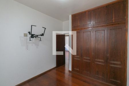 Casa à venda com 3 quartos, 220m² em Santa Branca, Belo Horizonte