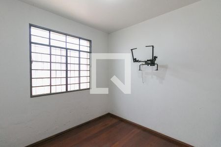 Casa à venda com 3 quartos, 220m² em Santa Branca, Belo Horizonte