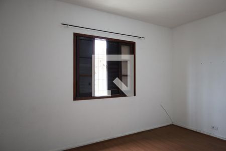 Casa para alugar com 4 quartos, 140m² em Vila Friburgo, São Paulo