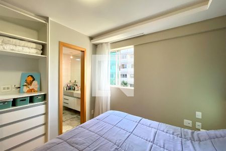 Suite de apartamento à venda com 2 quartos, 65m² em Funcionários, Belo Horizonte