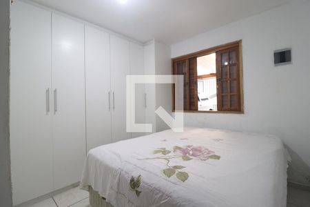 Quarto 1 suíte de casa à venda com 2 quartos, 185m² em Jardim Stella, Santo André