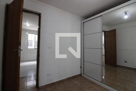 Quarto 2 de apartamento para alugar com 2 quartos, 53m² em Vila Silvia, São Paulo
