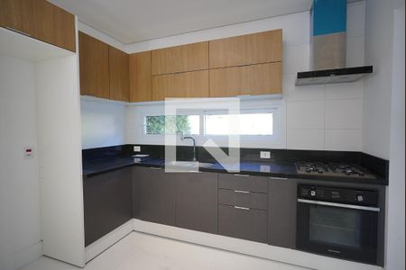 Cozinha de casa de condomínio para alugar com 3 quartos, 276m² em Pedra Redonda, Porto Alegre