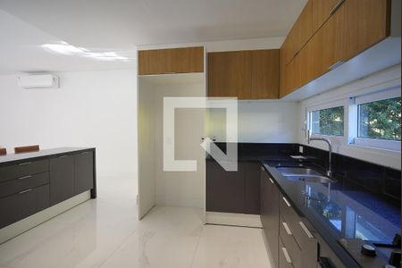 Cozinha de casa de condomínio para alugar com 3 quartos, 276m² em Pedra Redonda, Porto Alegre