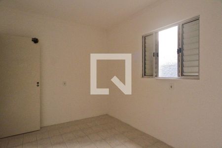 Quarto 1 de casa para alugar com 2 quartos, 70m² em Vila Zat, São Paulo