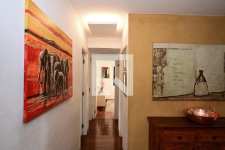 Corredor de apartamento à venda com 3 quartos, 92m² em Vila Progredior, São Paulo