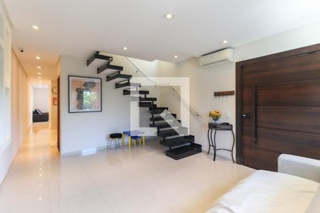 Sala de casa à venda com 3 quartos, 600m² em Jardim Nossa Senhora do Carmo, São Paulo