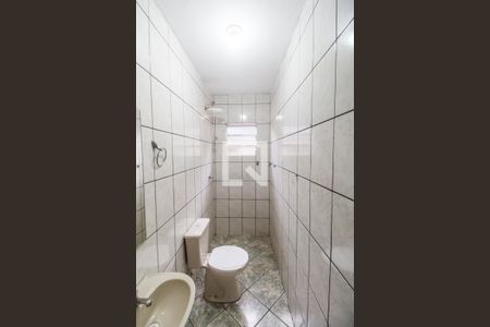 Banheiro de casa de condomínio para alugar com 1 quarto, 50m² em Jardim Munhoz Junior, Barueri