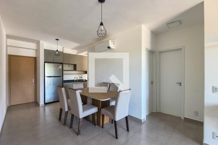 Sala de apartamento para alugar com 2 quartos, 82m² em Canto do Forte, Praia Grande