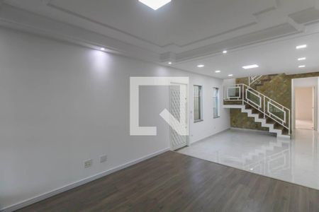 Casa à venda com 3 quartos, 154m² em Vila Lucia, São Paulo