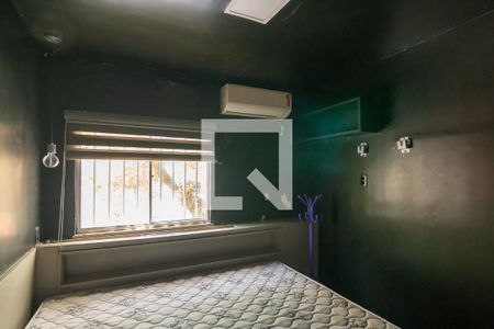 Casa à venda com 4 quartos, 120m² em Santa Rosa, Niterói