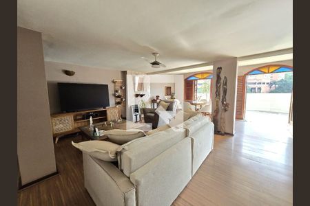 Apartamento à venda com 4 quartos, 268m² em Icaraí, Niterói