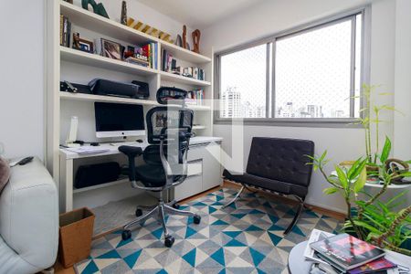 Sala de apartamento à venda com 2 quartos, 67m² em Campo Belo, São Paulo