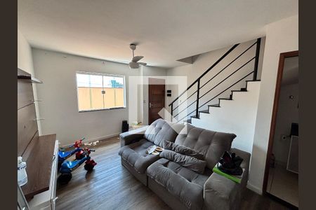 Sala de casa para alugar com 2 quartos, 77m² em Itaquera, São Paulo