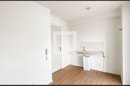 Sala /cozinha  de apartamento para alugar com 2 quartos, 36m² em Jardim Danfer, São Paulo