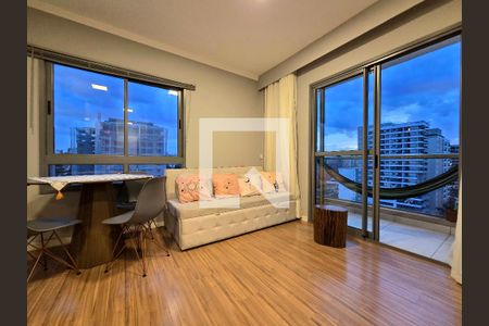 Sala de apartamento para alugar com 1 quarto, 36m² em Indianópolis, São Paulo