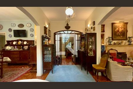 Hall de casa para alugar com 6 quartos, 575m² em Jardim Paulistano, São Paulo