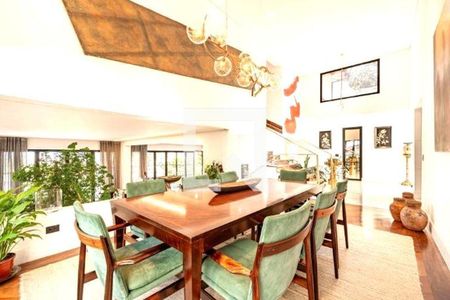 Casa à venda com 4 quartos, 649m² em Alphaville, Santana de Parnaíba