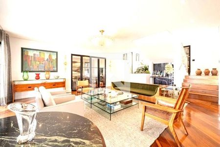 Casa à venda com 4 quartos, 649m² em Alphaville, Santana de Parnaíba