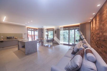 sala de casa de condomínio à venda com 4 quartos, 350m² em Condomínio Recanto do Vale, Brumadinho