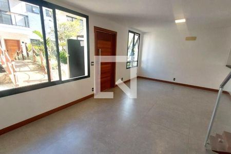 Casa à venda com 4 quartos, 189m² em Itaipu, Niterói